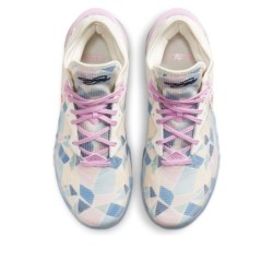 Nike LeBron 18 - Régulation Thermique Optimisée