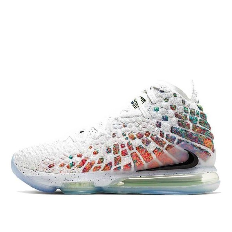 Nike LeBron 17 - Résistance aux Conditions Extrêmes